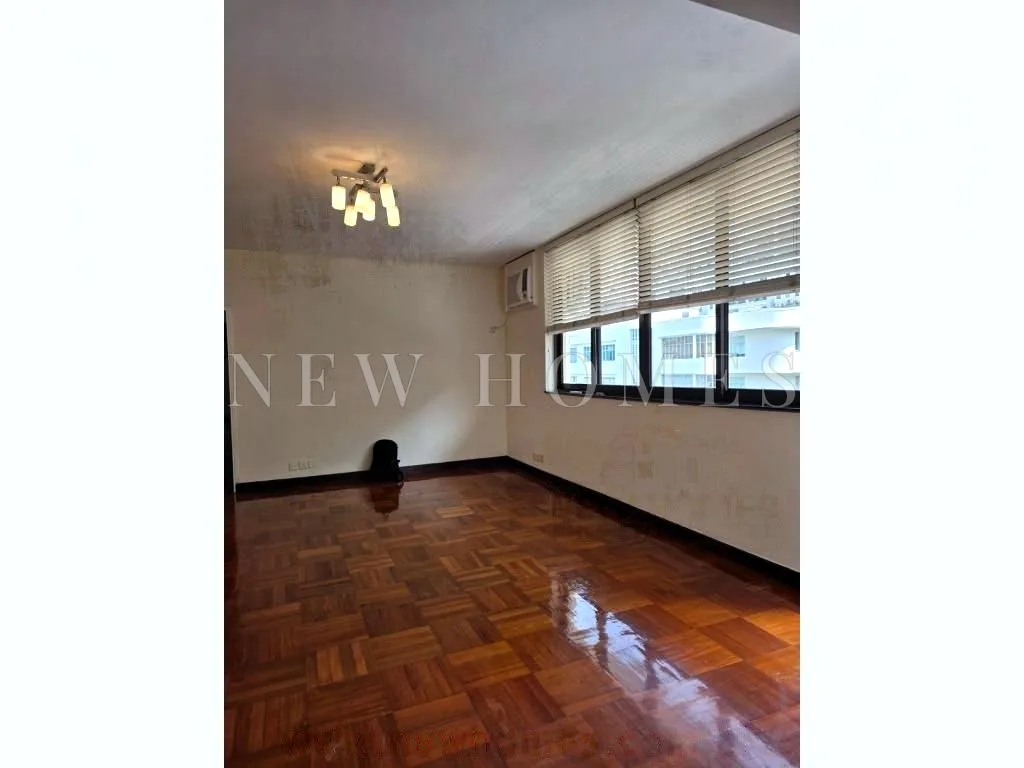 Antonia House, Happy Valley — 6