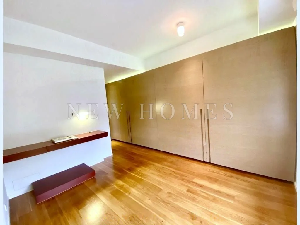 Ventris Place, Happy Valley — 4