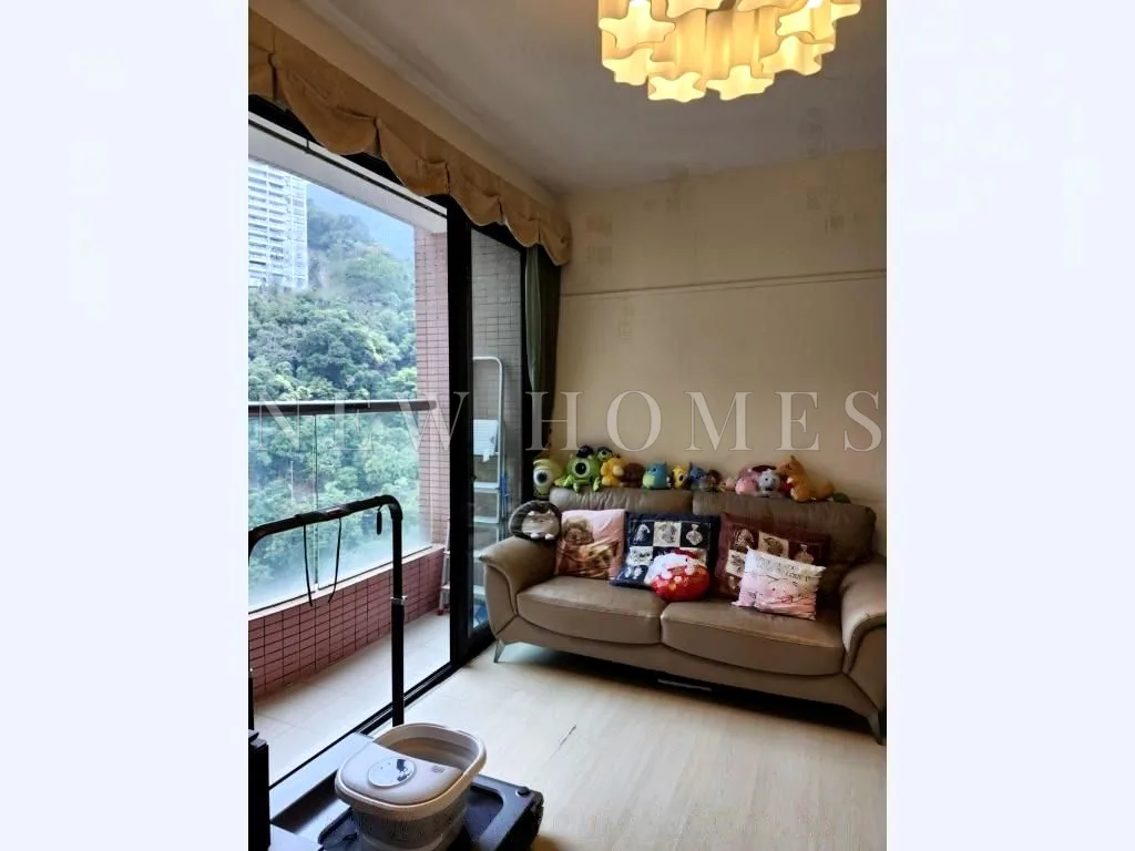 Celeste Court, Happy Valley — 4