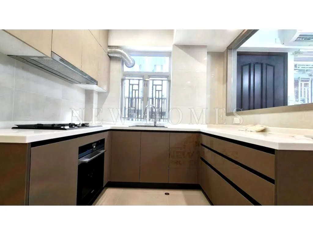 7 Village Terrace, Happy Valley — 4