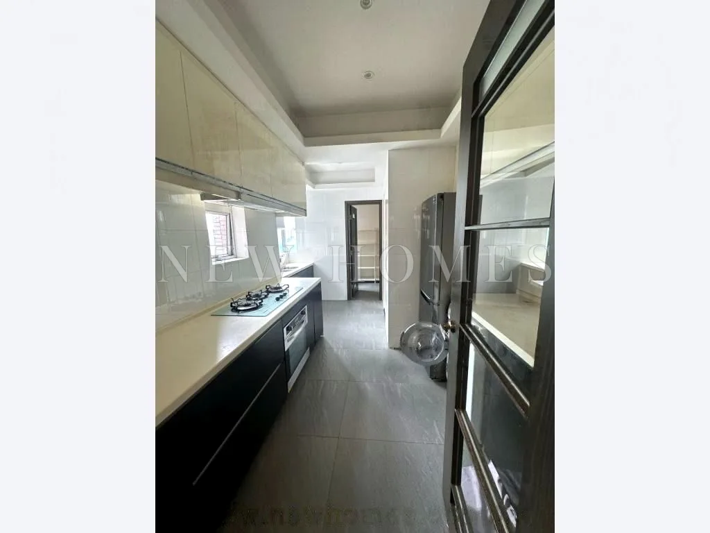 132 Green Lane, Happy Valley — 2