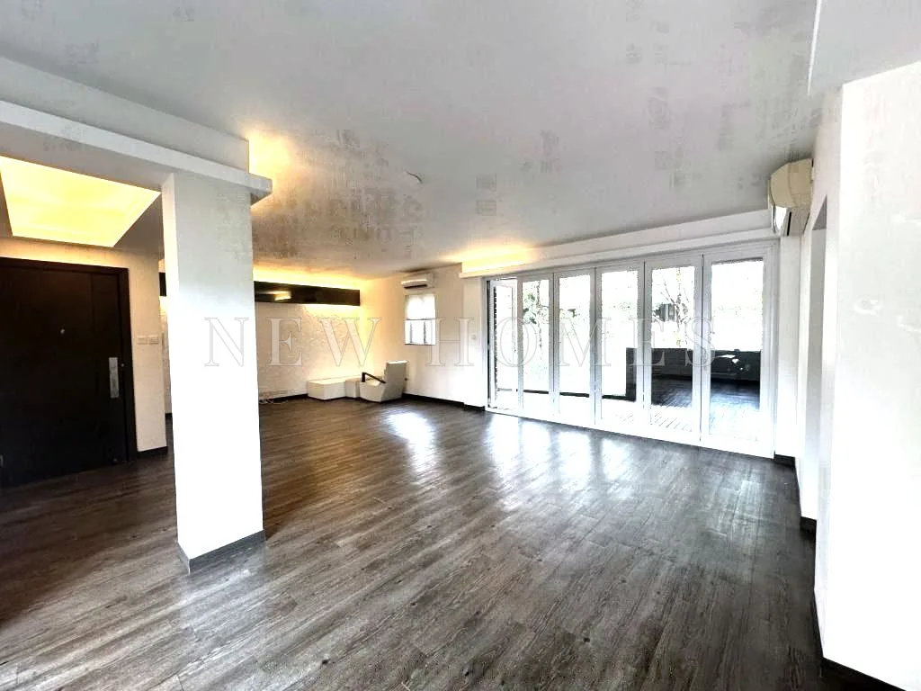 132 Green Lane, Happy Valley — 4