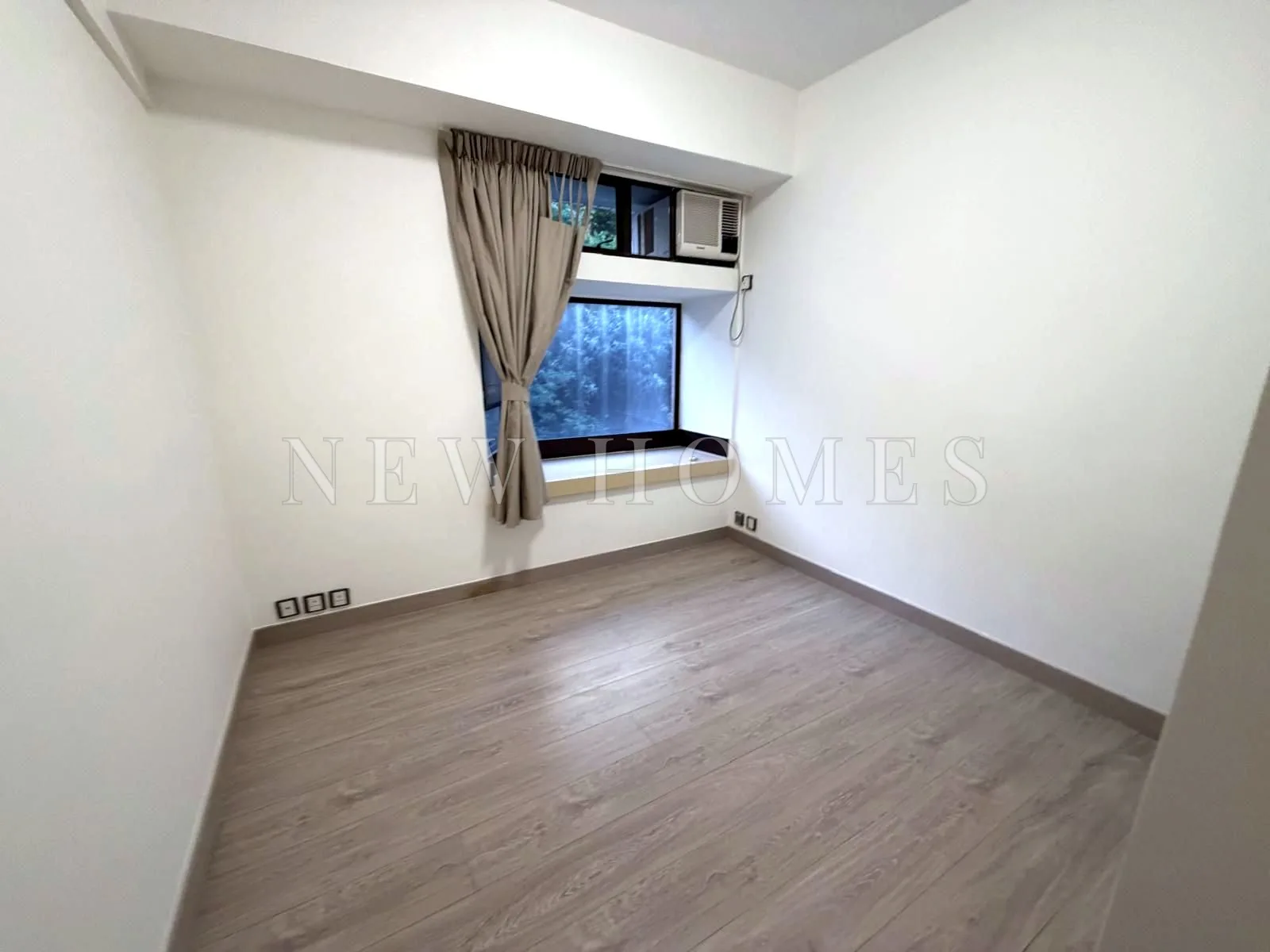 Ventris Place, Happy Valley — 12