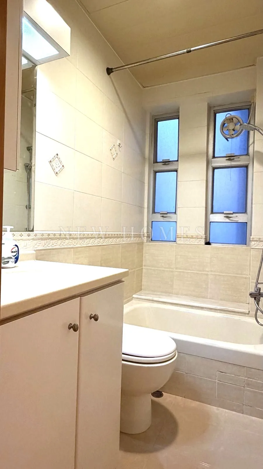 Shan Kwong Towers, Happy Valley — 10