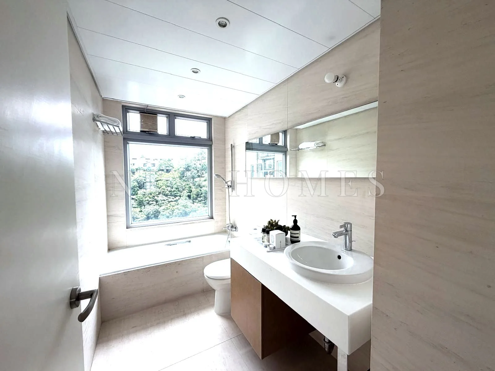 The Carmina, Shouson Hill — 8
