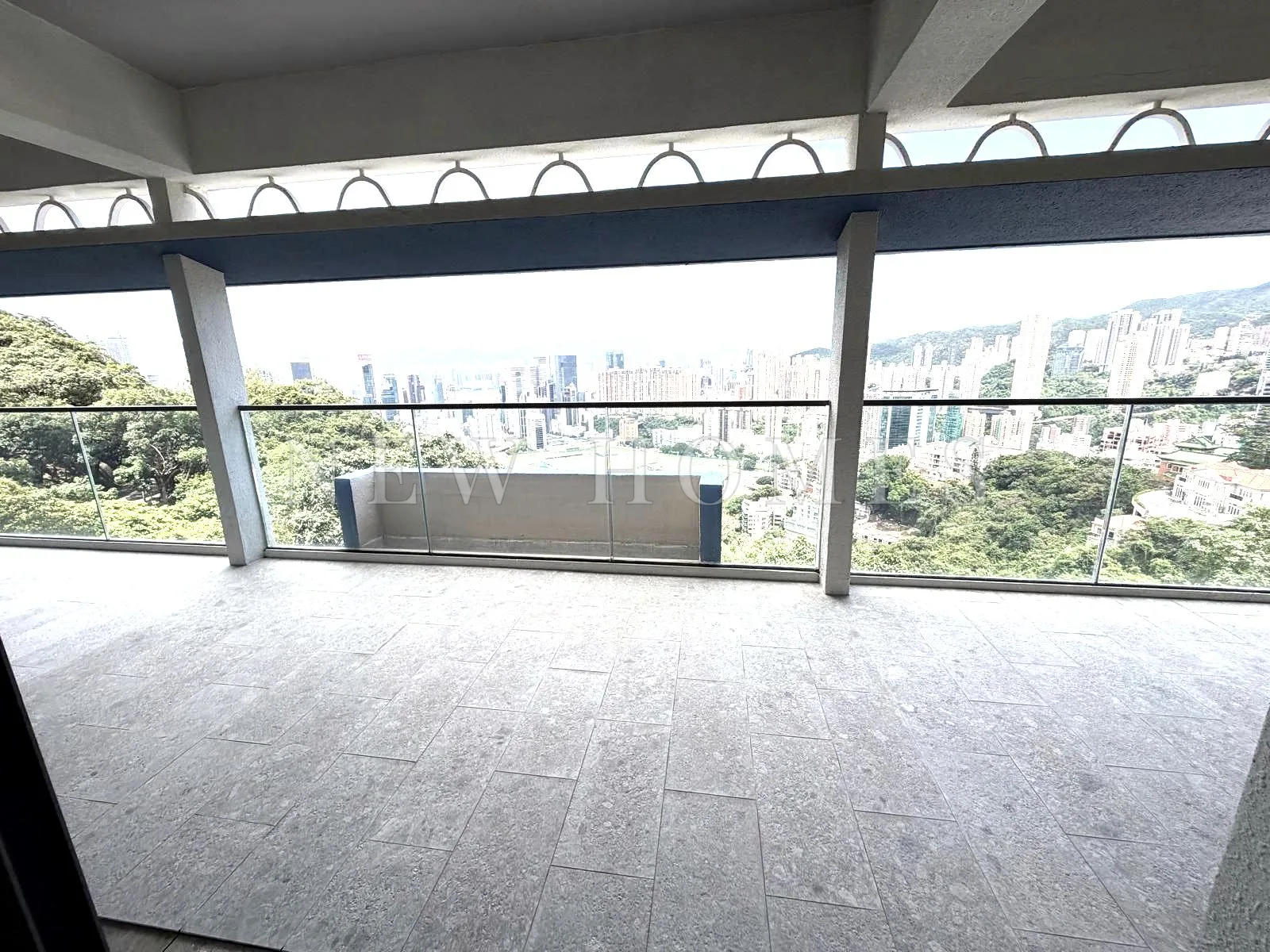 Raceview Mansions, Mid-Levels East — 4