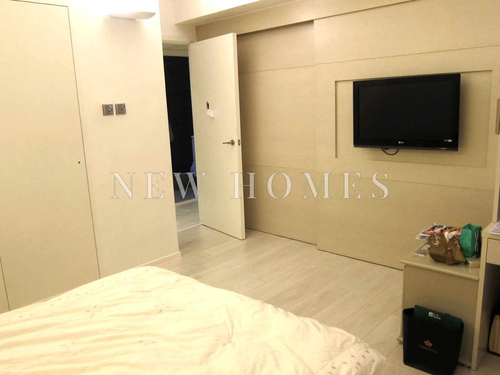Moon Fair Mansion, Mid-Levels East — 4