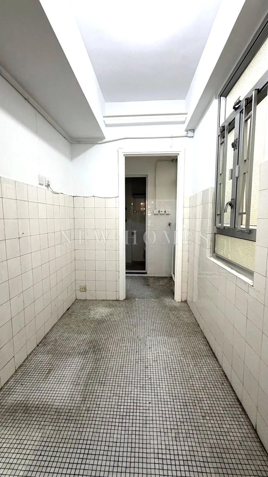 9 Broom Road, Happy Valley — 11