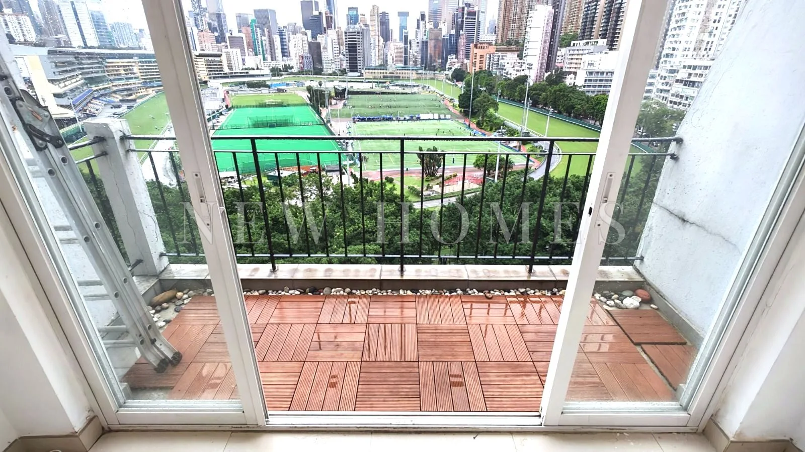 Hooley Mansion, Happy Valley — 4