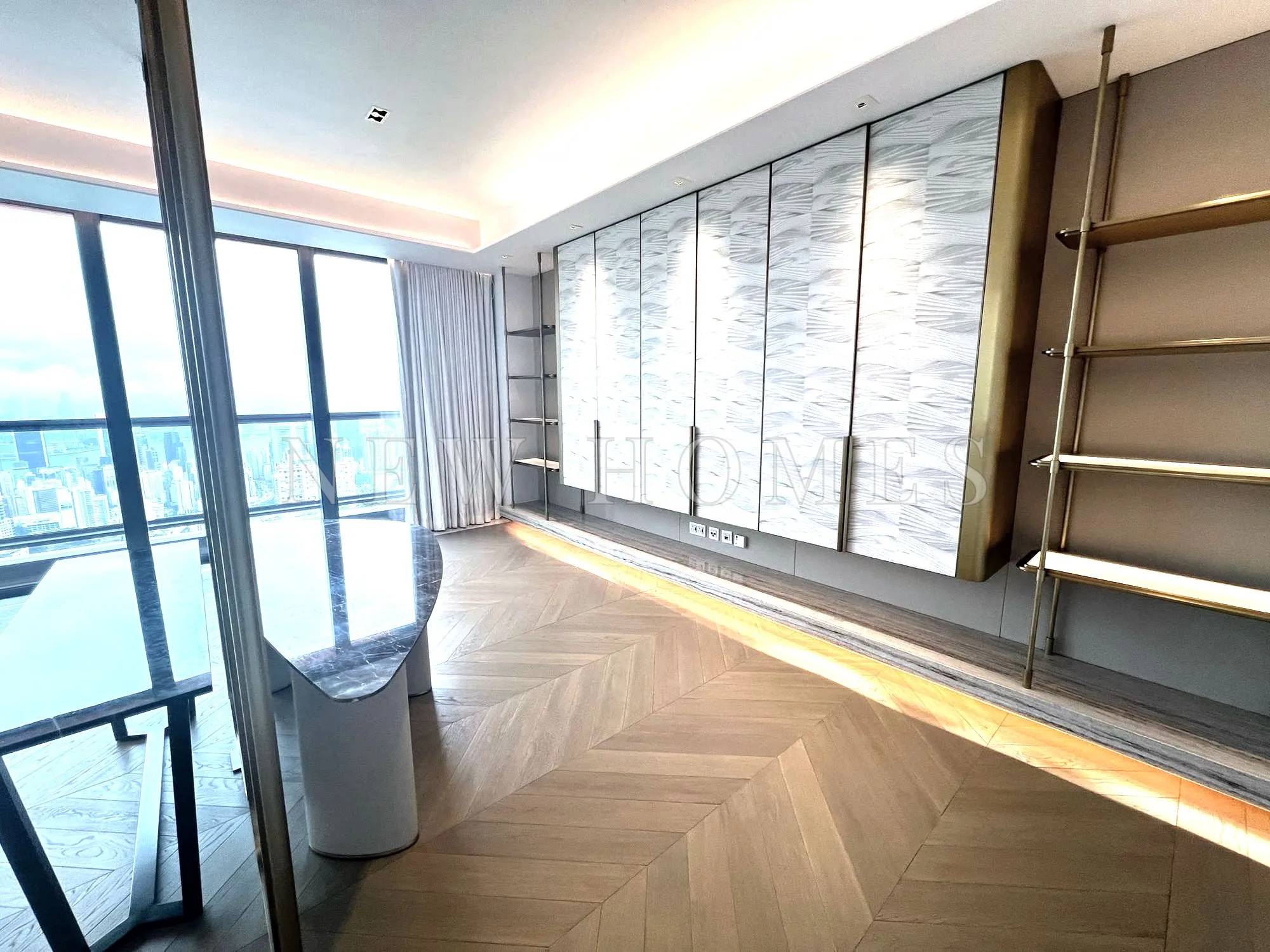Mount Nicholson, Mid-Levels East — 9
